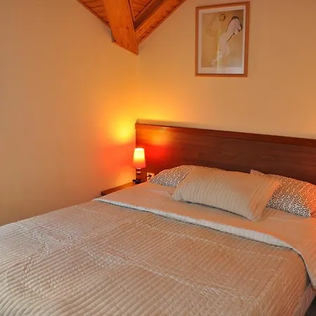 בית אירוח Central Leba Suites