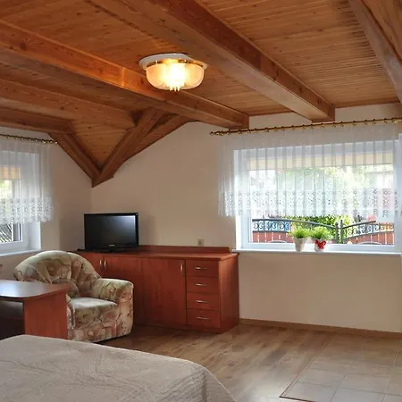 בית אירוח Central Leba Suites